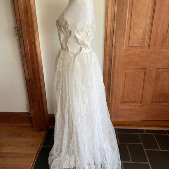 VINTAGE HANDMADE 1959 Princess Empire Waist Satin Lace Wedding Dress Small - Picture 12 of 17